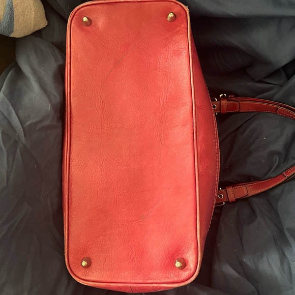 Authentic Coach bag with matching coin purse wristlet.  Pink and Beige. - Picture 3 of 8